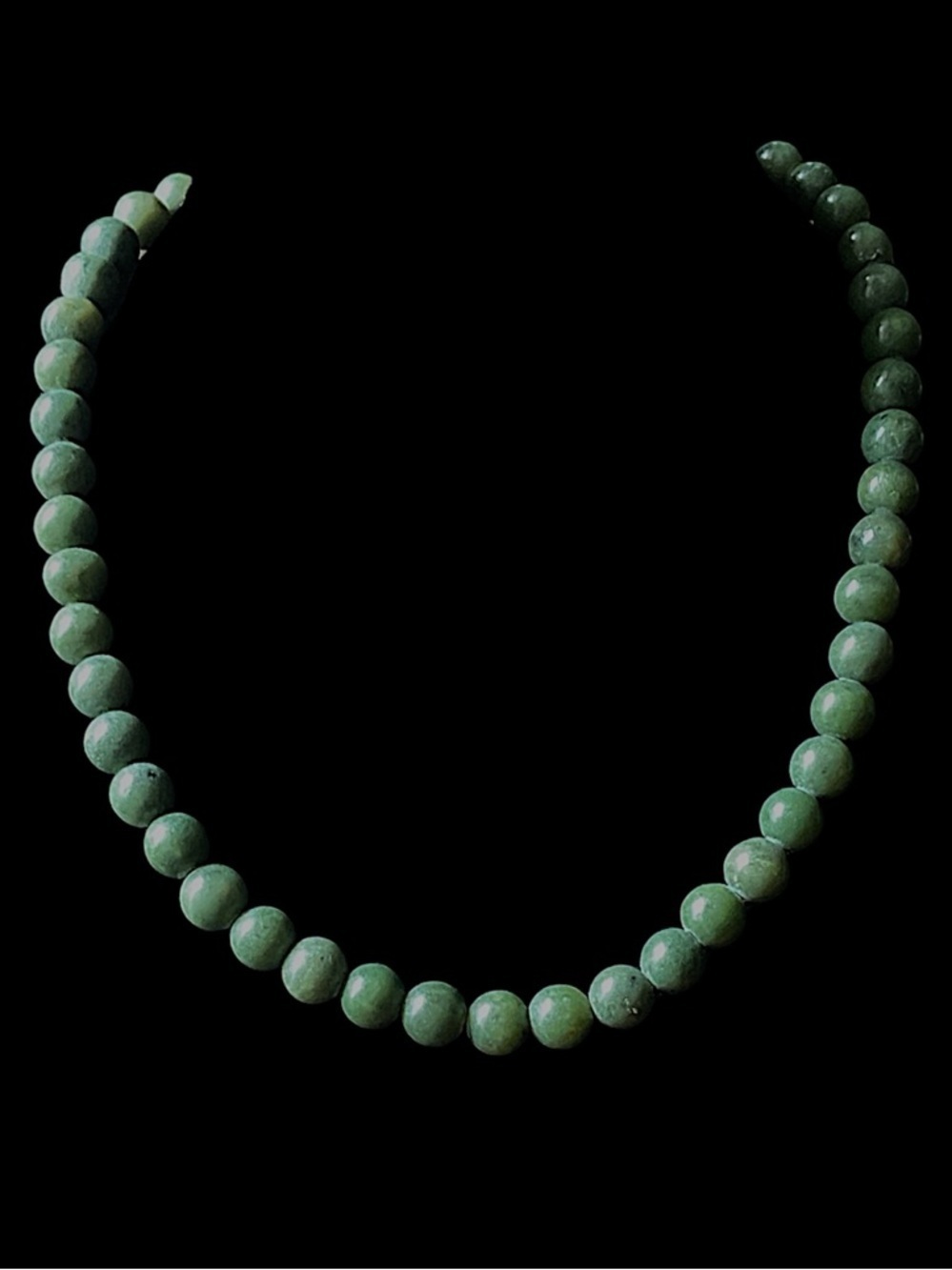 Vintage Nephrite Jade Green Beaded Necklace